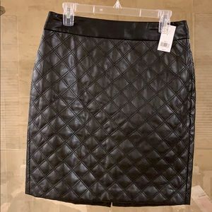 Banana Republic Quited Faux Leather Mini, sz8 NWT